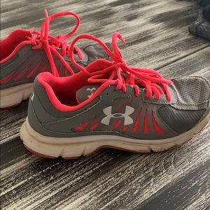 Under Armour tennis shoes